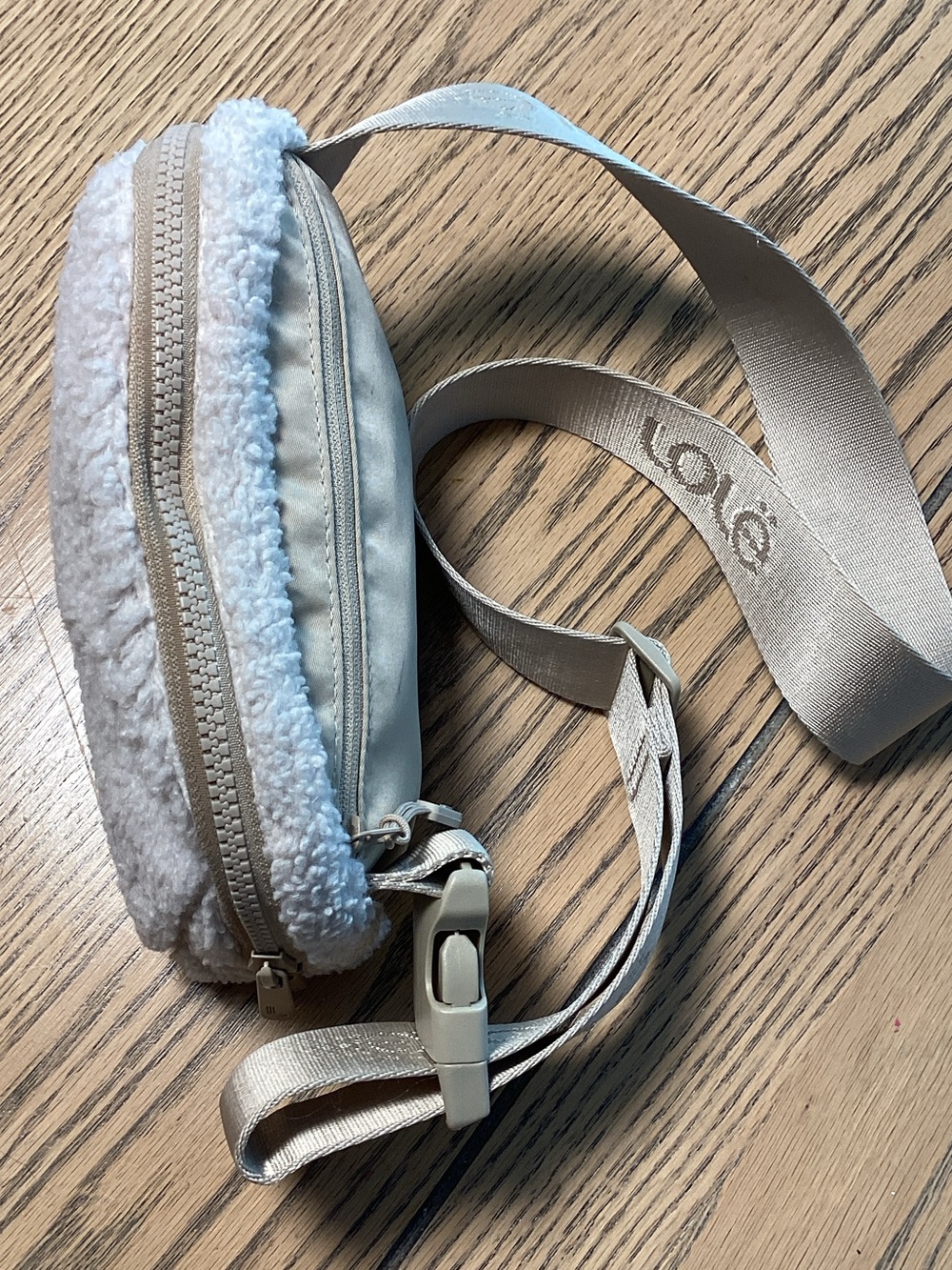 Lole Cozy Sherpa Cosmetic Bag in Cream - Picture 2 of 6
